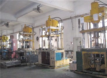 車間設(shè)備-油壓機(jī)